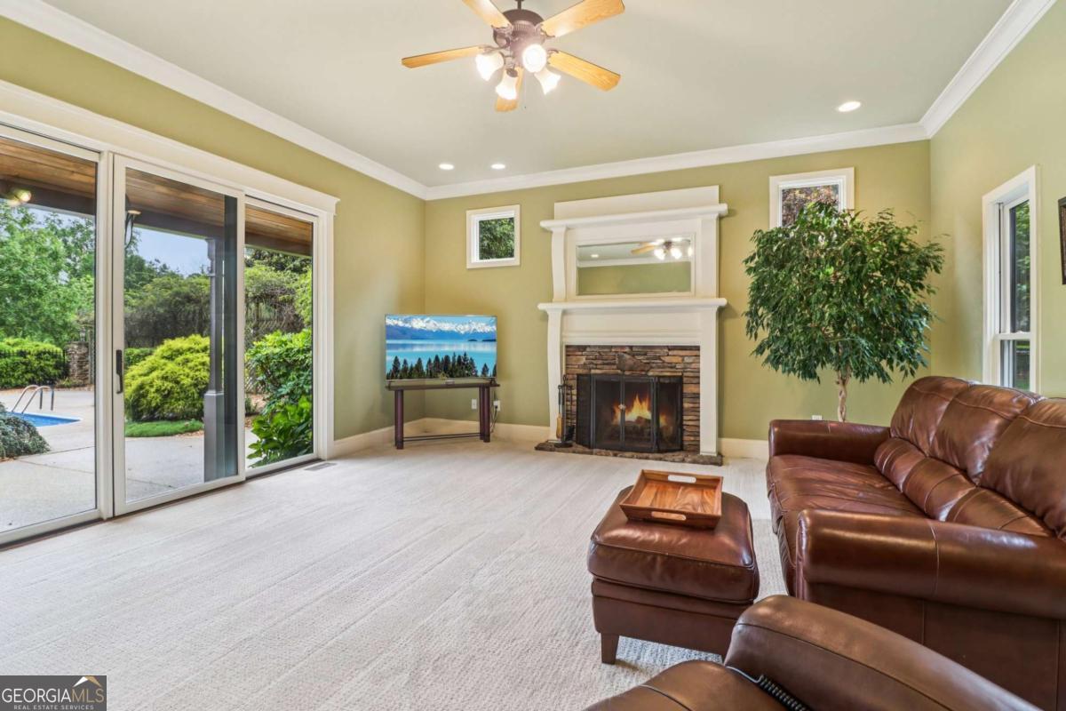 150 Henderson Farm DR