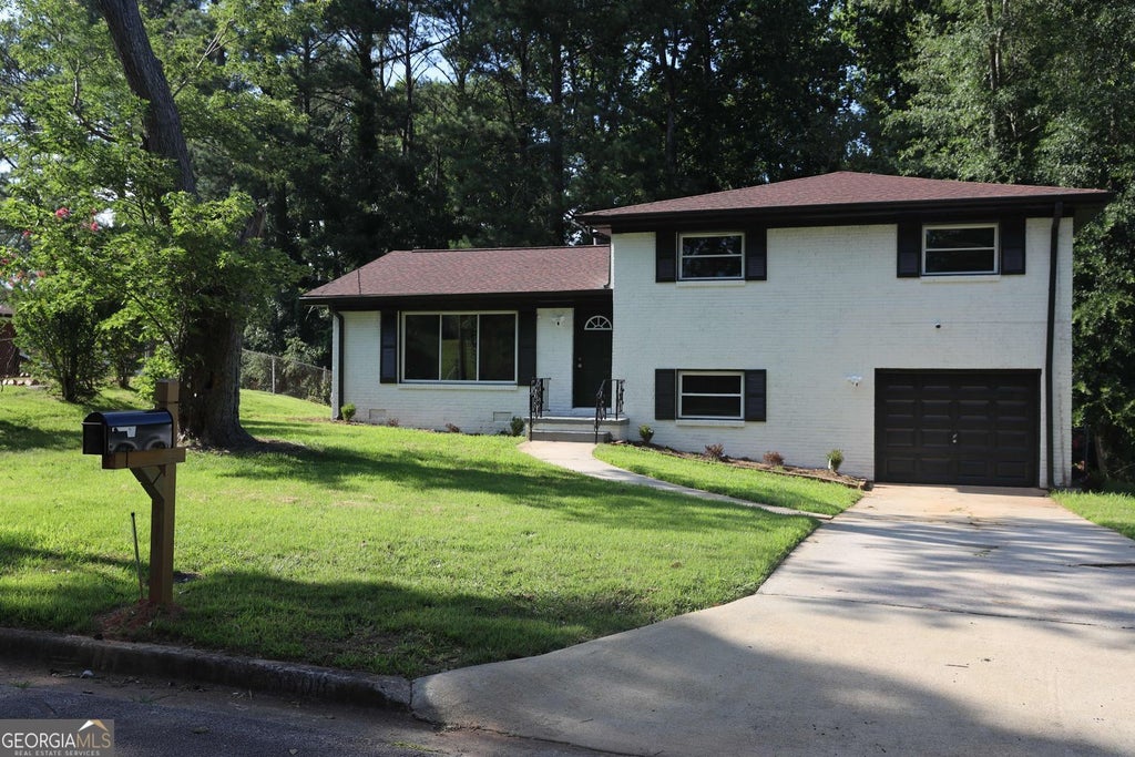 Photo of 3608 Glen Mora Drive, Decatur, GA 30032 (MLS # 10791670)