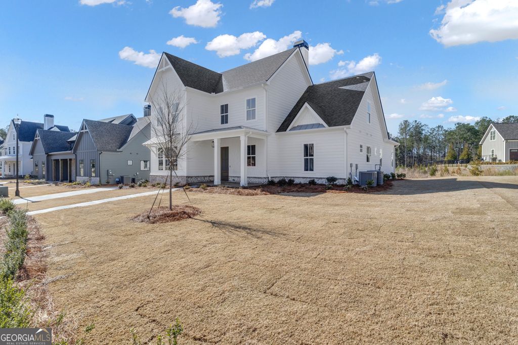 Photo of 25 Stubbs Hill, Senoia, GA 30276 (MLS # 10711168)