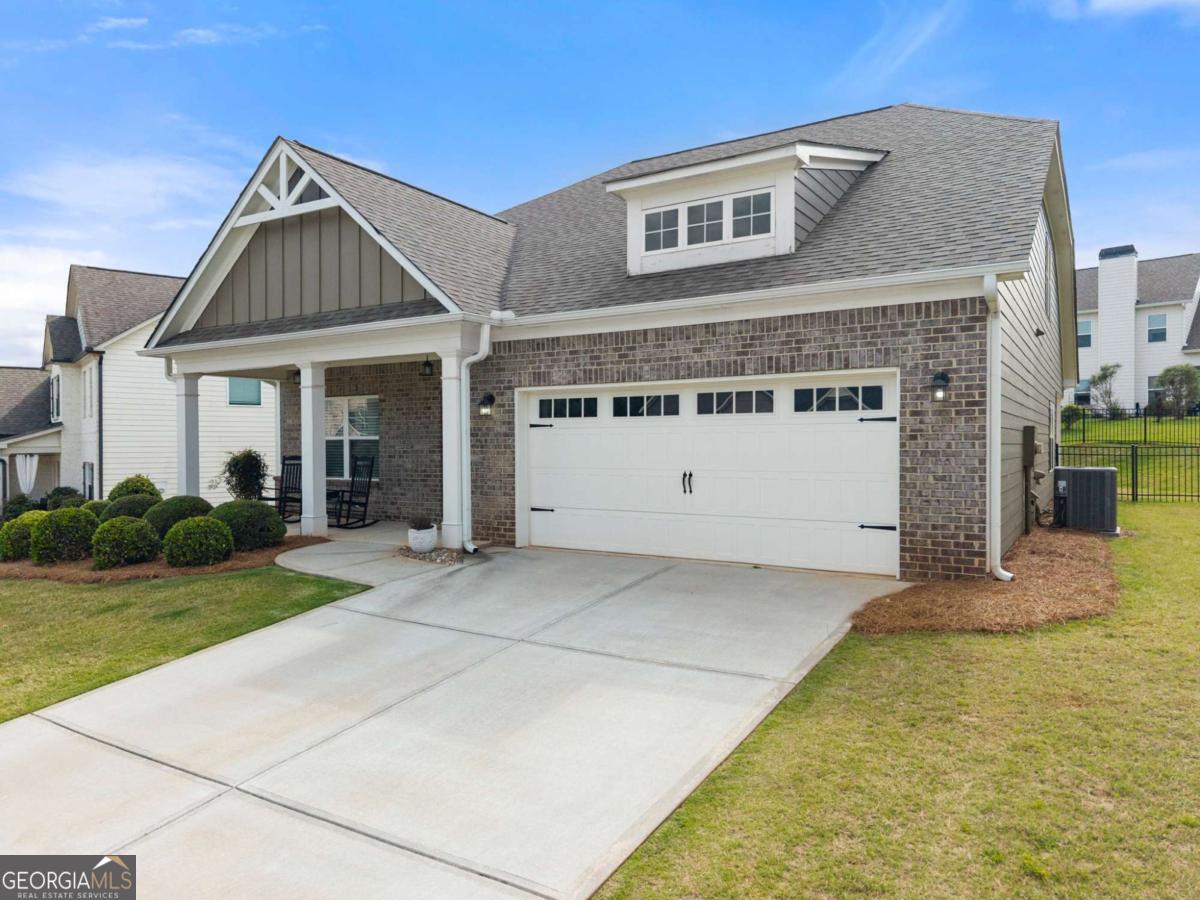 4111 Links BLVD