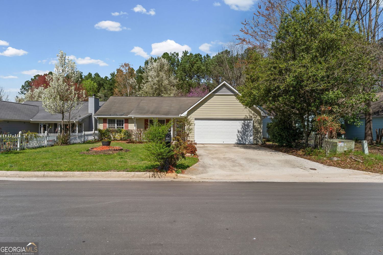 445 Cornwallis WAY