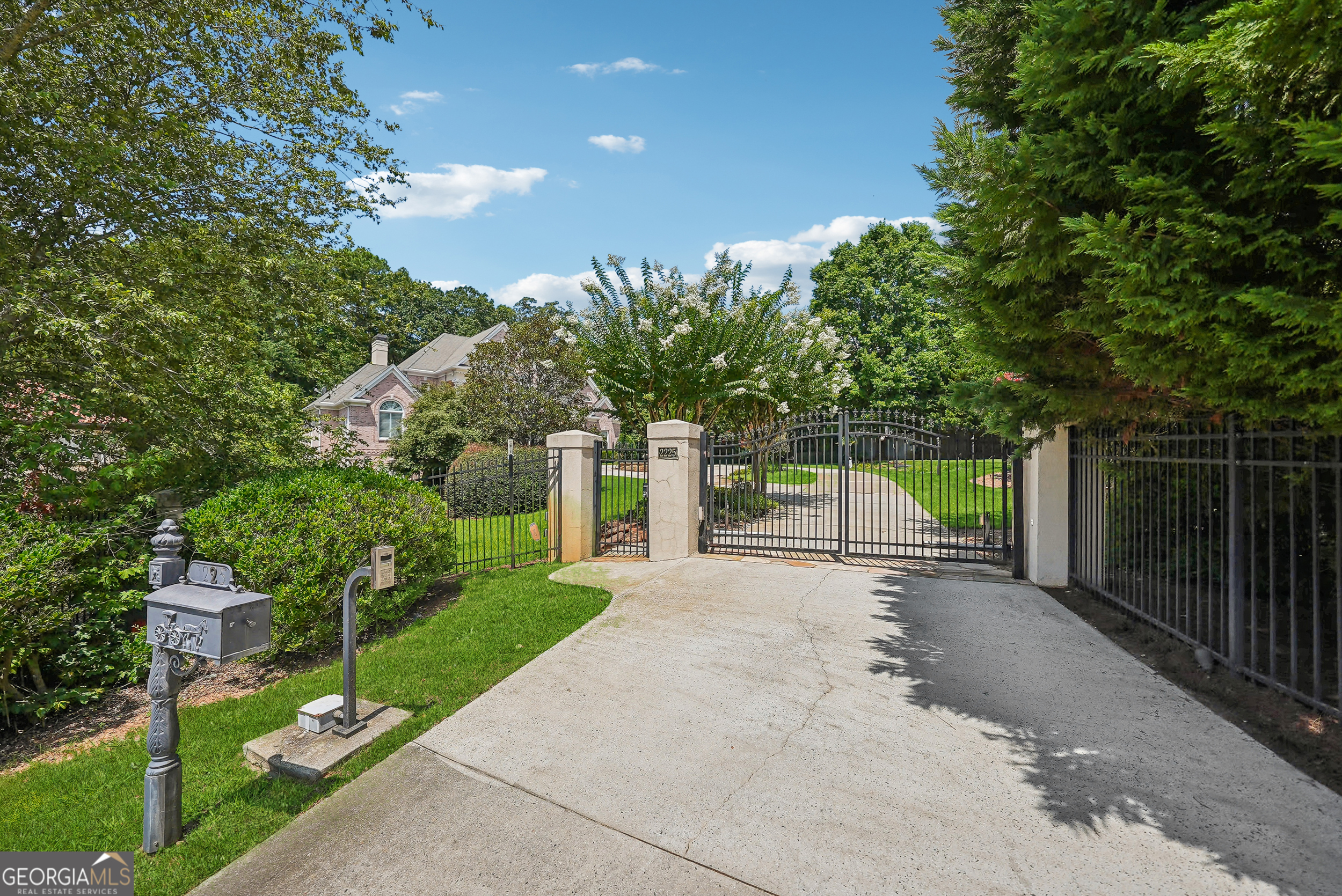 2225 Johnson Ferry Rd.