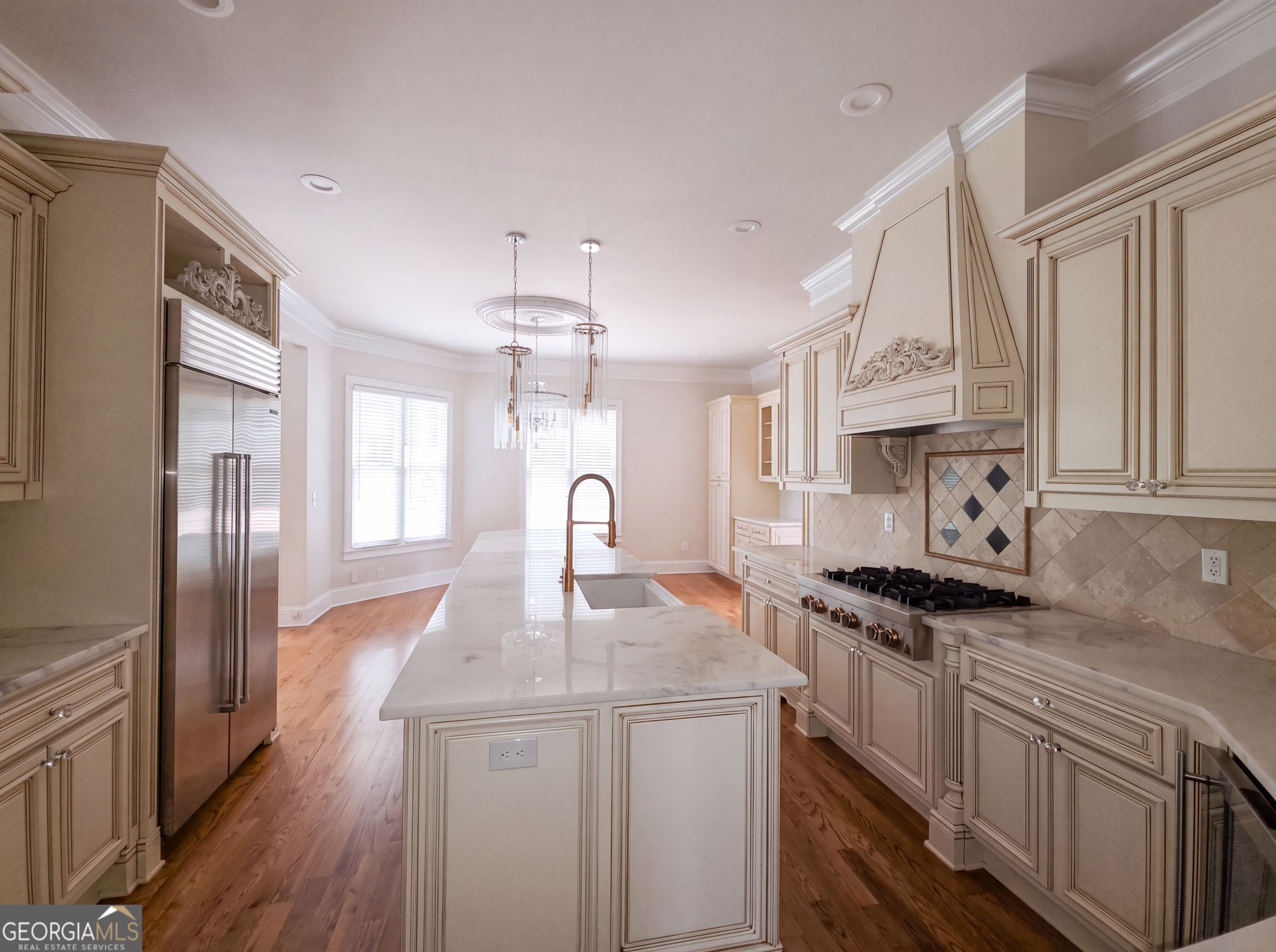 2711 Wildflower WAY