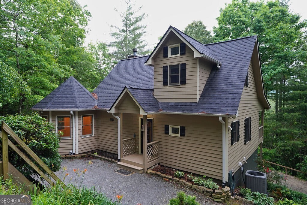 165 Amelia LN