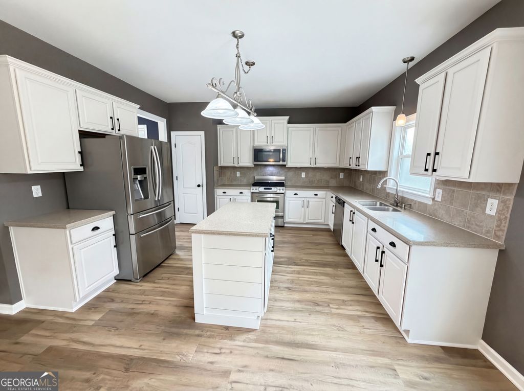 Photo of 104 Pleasant View Lane, Woodstock, GA 30188 (MLS # 10719996)