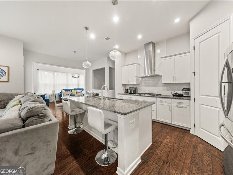 1395 Crestwind RD NW