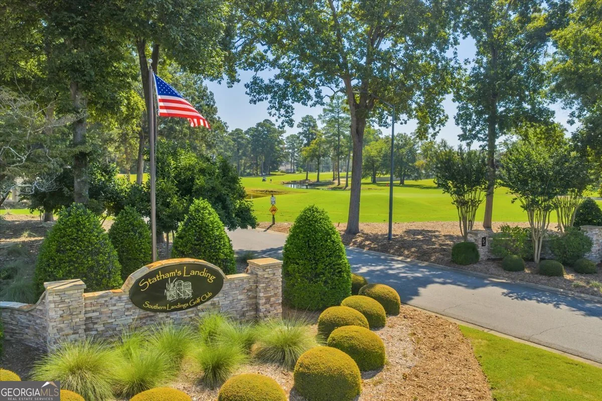 215 Falcon Crest