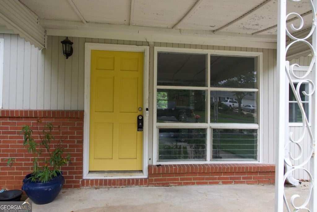 Photo of 3304 Spring Drive, Atlanta, GA 30360 (MLS # 10869018)