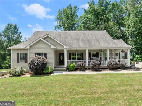 A home in Flowery Branch