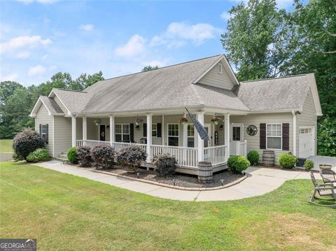 A home in Flowery Branch