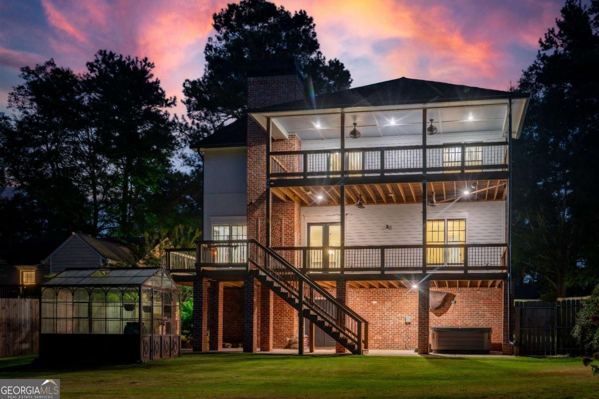 Midway Woods - Residential
