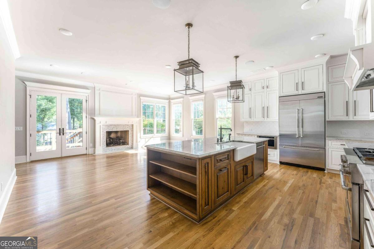 Midway Woods - Residential