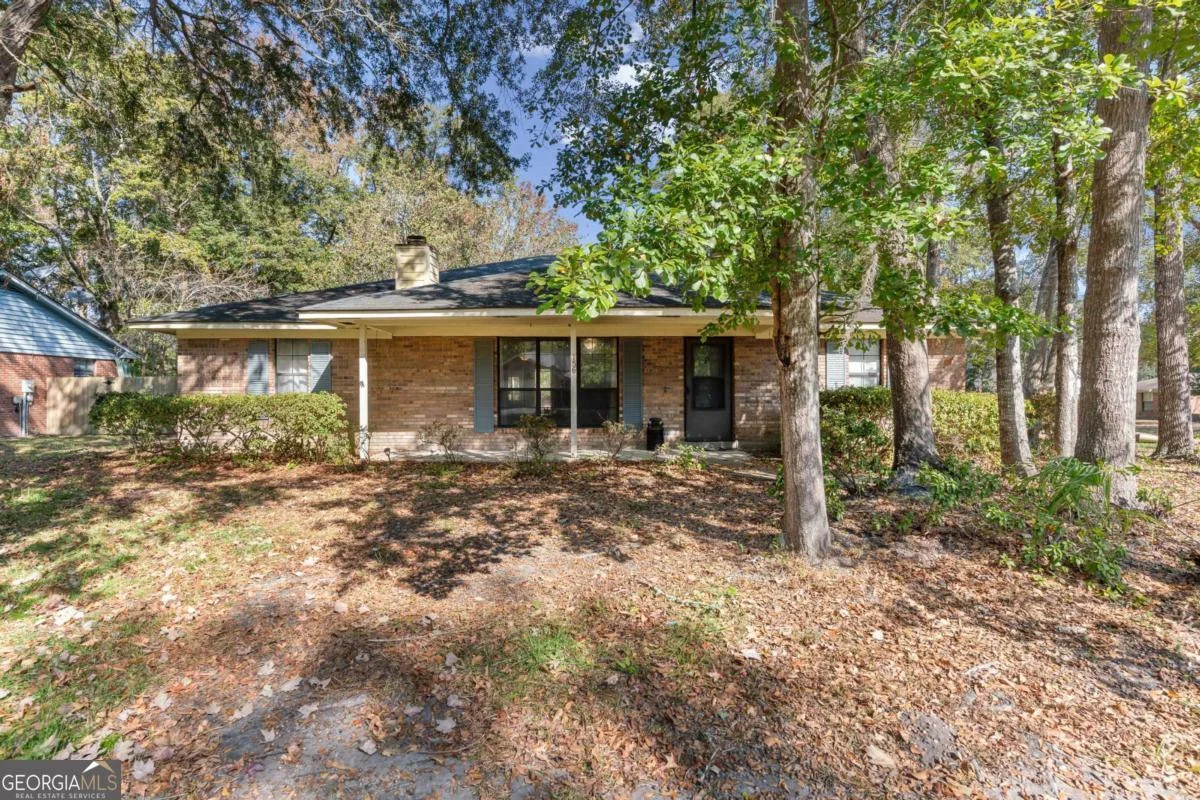 156 W Peach Avenue