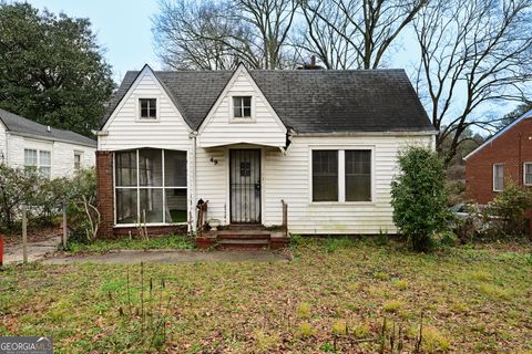 Photo of 49 Chappell Road NW, Atlanta, GA 30314 (MLS # 10645754)