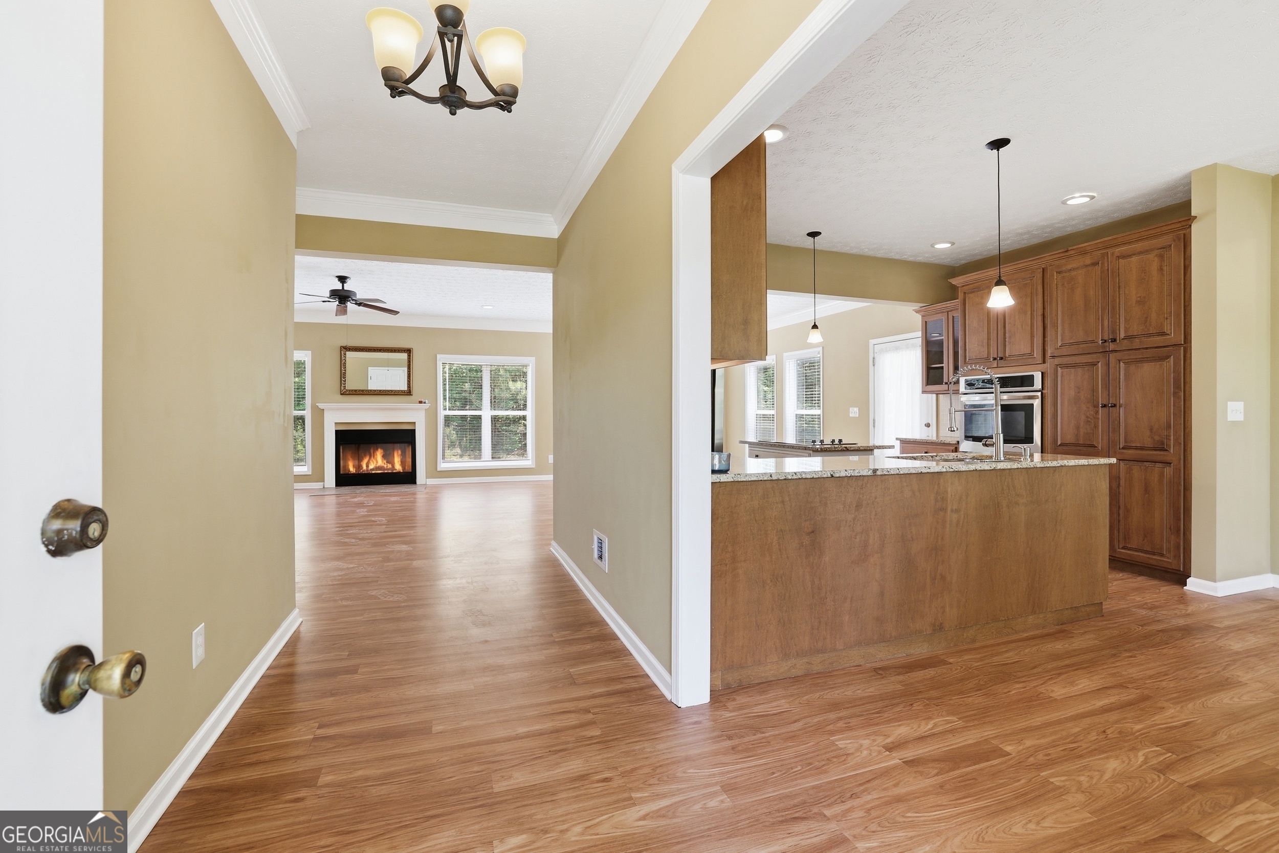3546 Seymour RD