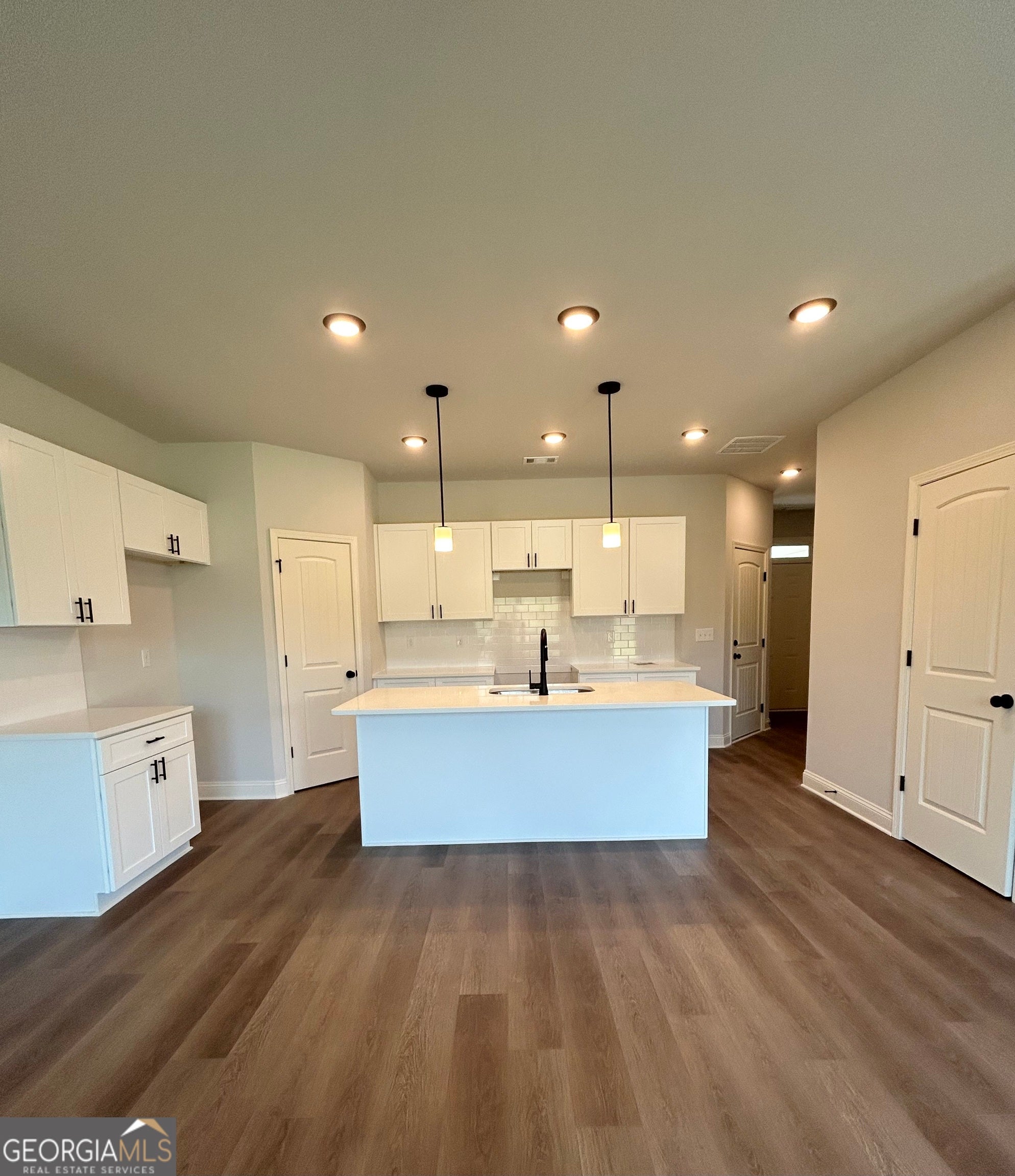 37 Crest DR 6