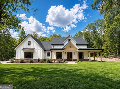 Photo of 16 Stratford Way, Kingston, GA 30145 (MLS # 10836425)