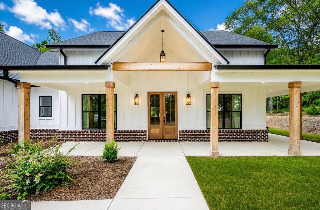 Photo of 16 Stratford Way, Kingston, GA 30145 (MLS # 10836425)