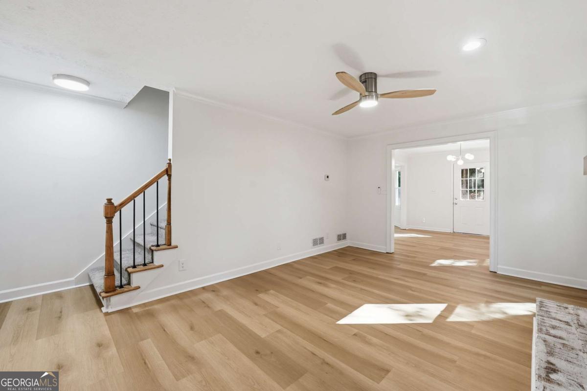 1367 Wenlock Edge CV