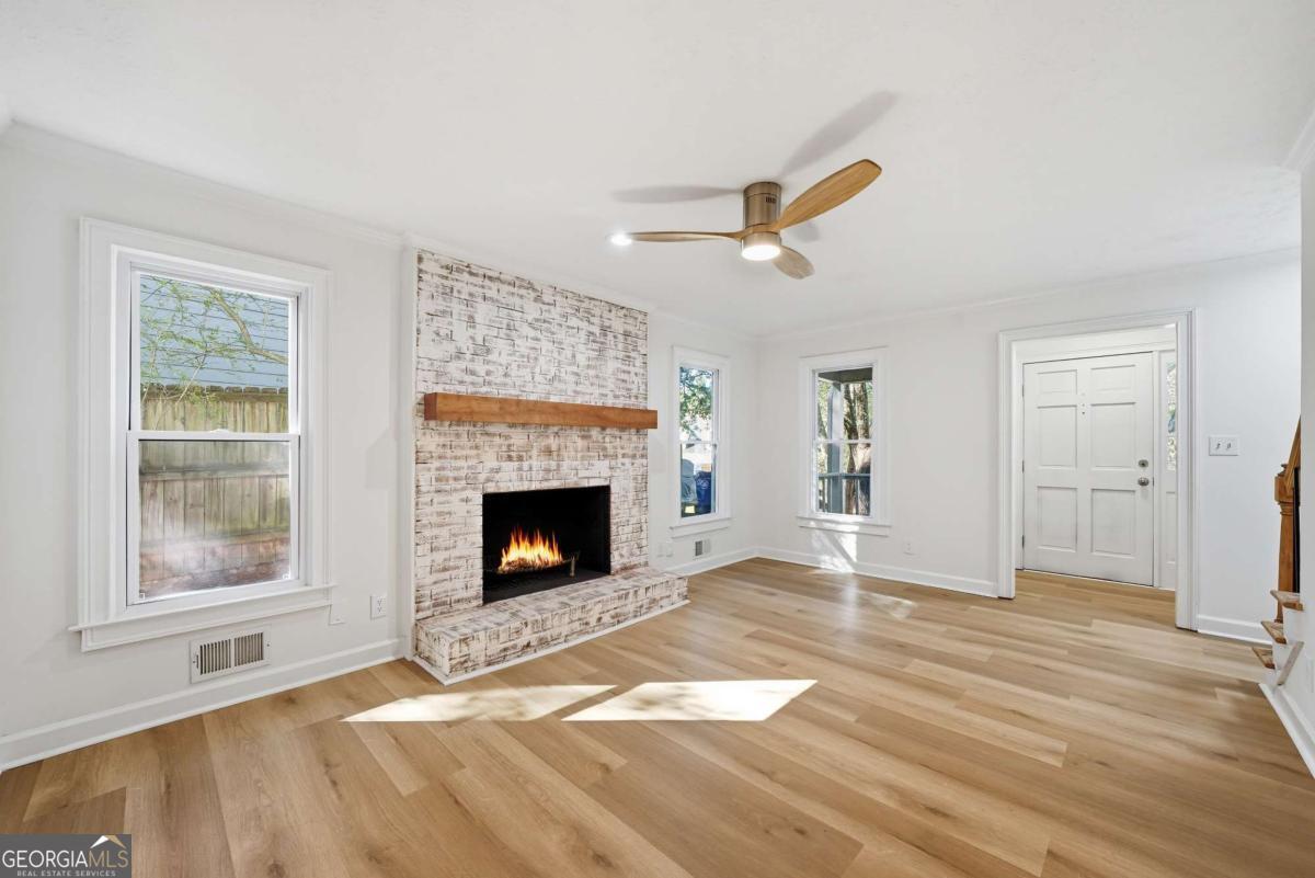 1367 Wenlock Edge CV