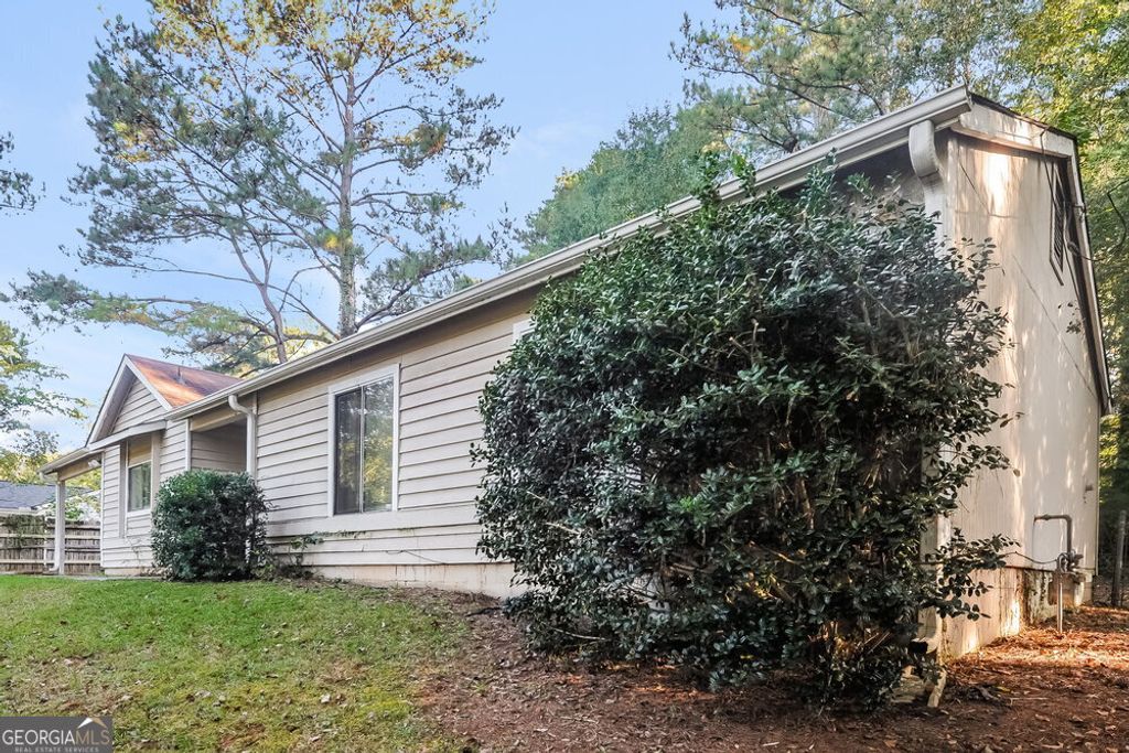 Photo of 3835 Scarsborough Drive, Lawrenceville, GA 30044 (MLS # 10624752)