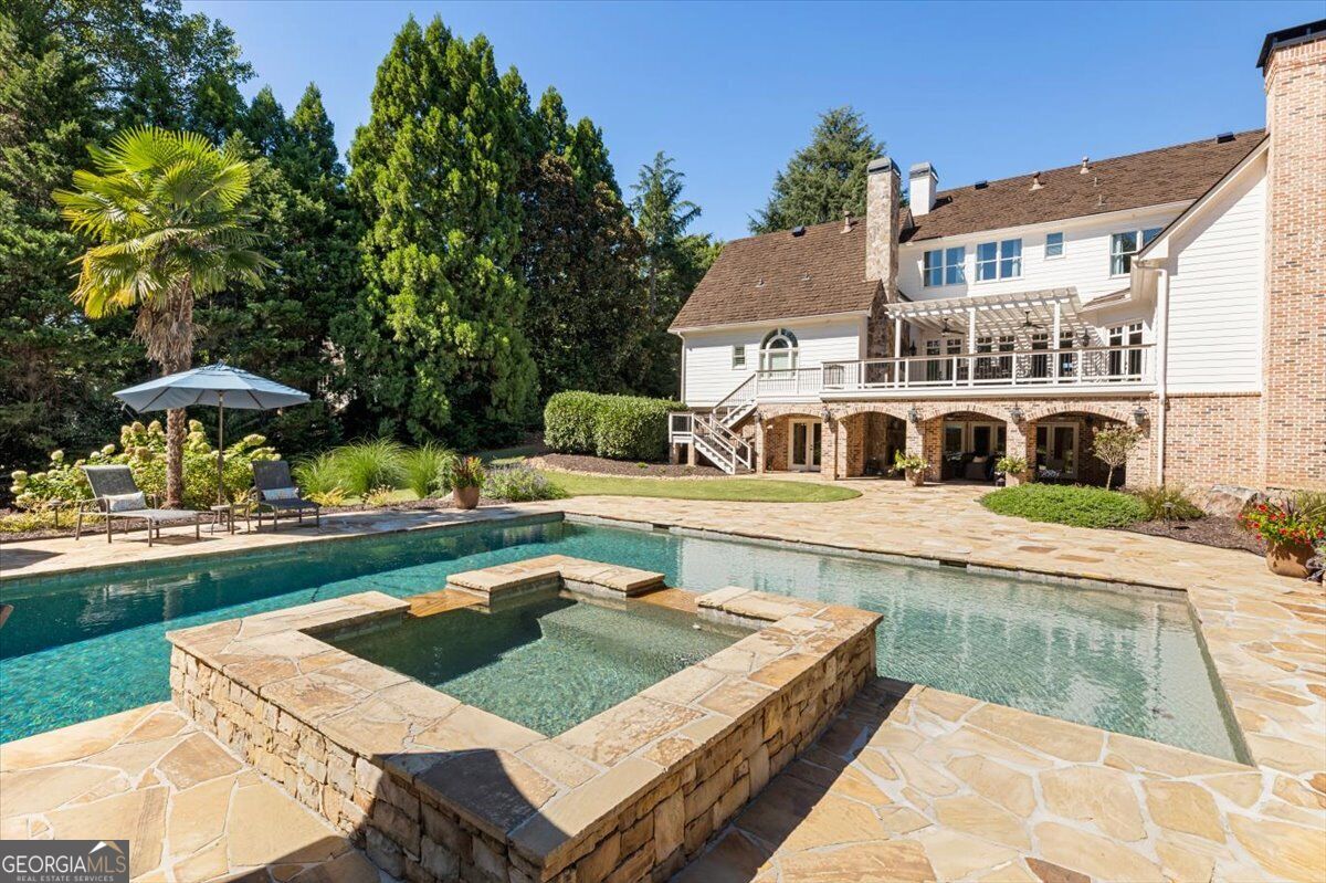105 Old Cedar LN