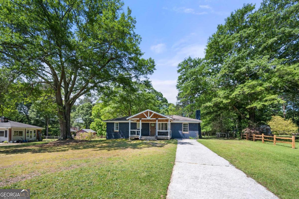 3770 Ponderosa LN