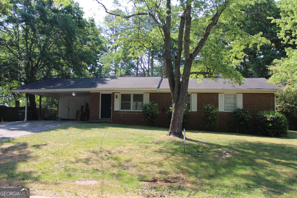 Photo of 289 Bruce Street, Loganville, GA 30052 (MLS # 10739935)