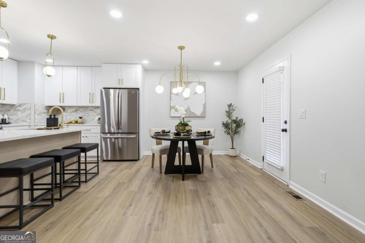 1124 Creatwood PL SE