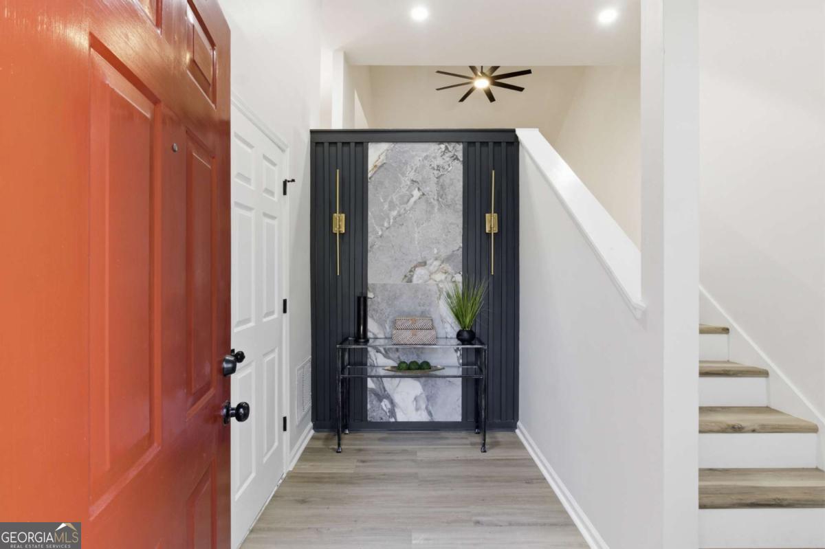 1124 Creatwood PL SE