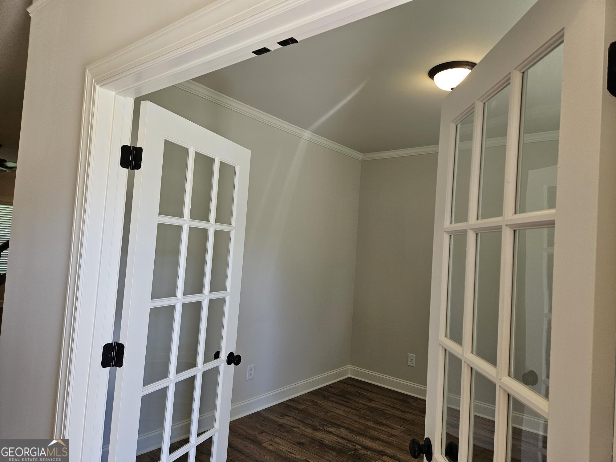 454 Banff DR