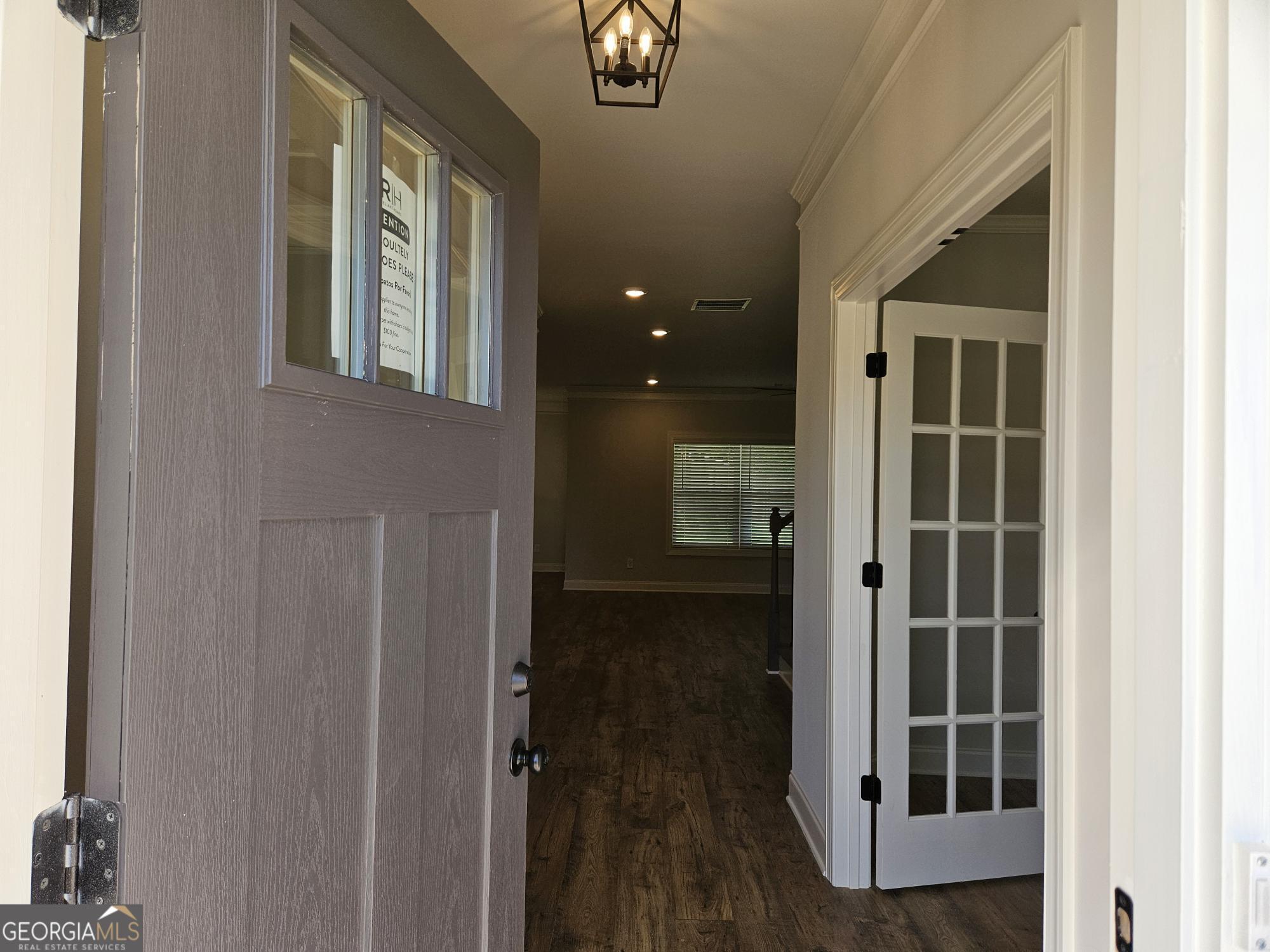 454 Banff DR