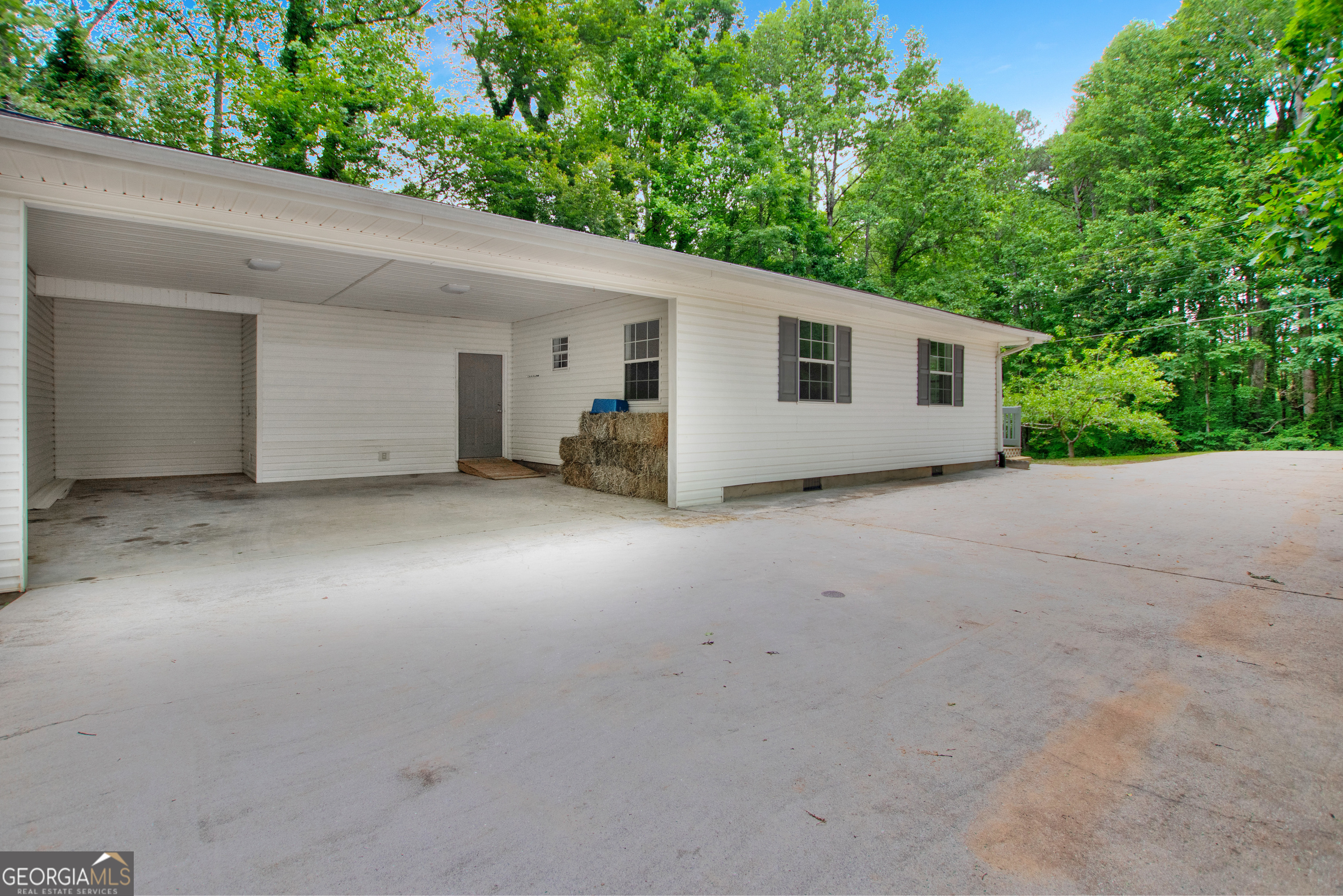 Cornelia, Georgia 30531, United States, 3 Bedrooms Bedrooms, ,2 BathroomsBathrooms,Residential,Active,130372