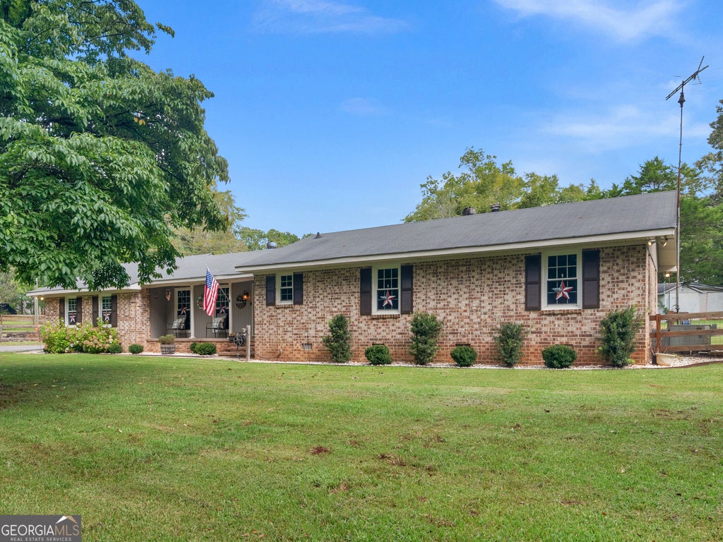 Photo of 3384 Dames Ferry Road, Forsyth, GA 31029 (MLS # 10837920)