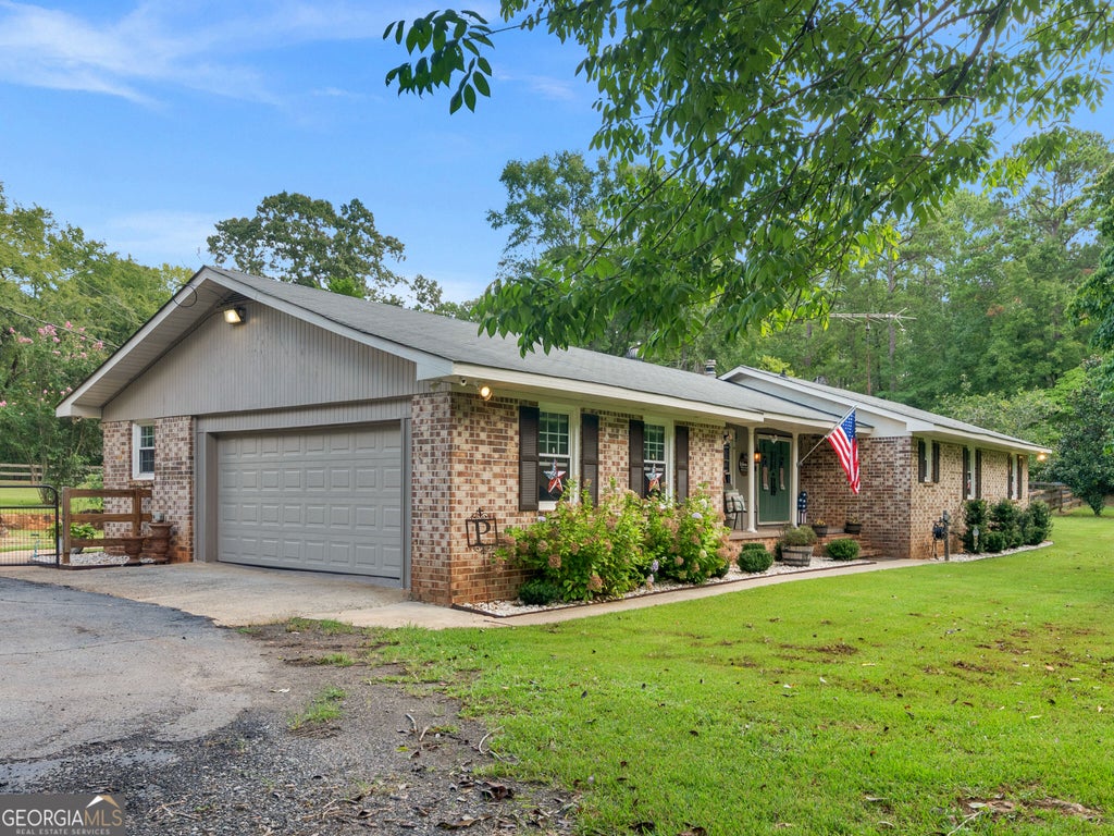 Photo of 3384 Dames Ferry Road, Forsyth, GA 31029 (MLS # 10837920)
