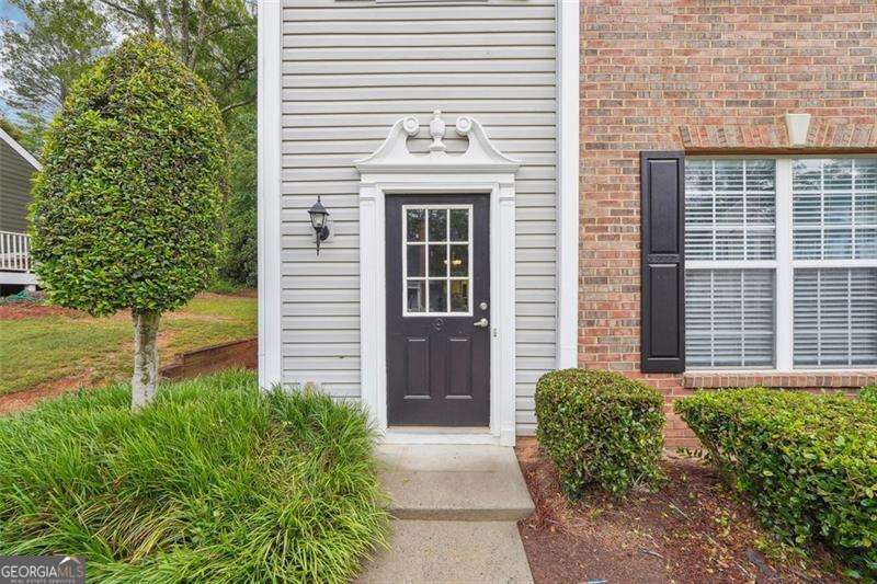 9165 Nesbit Ferry RD #9