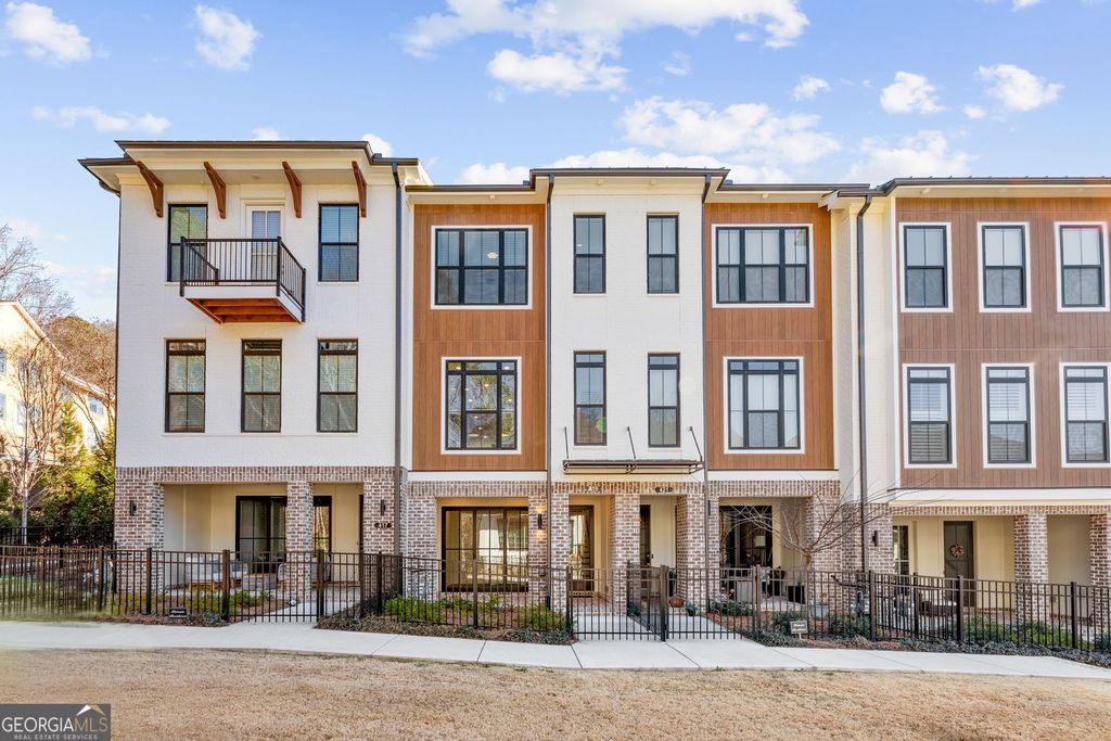 Photo of 419 Olmstead Way #66, Alpharetta, GA 30022 (MLS # 10673577)