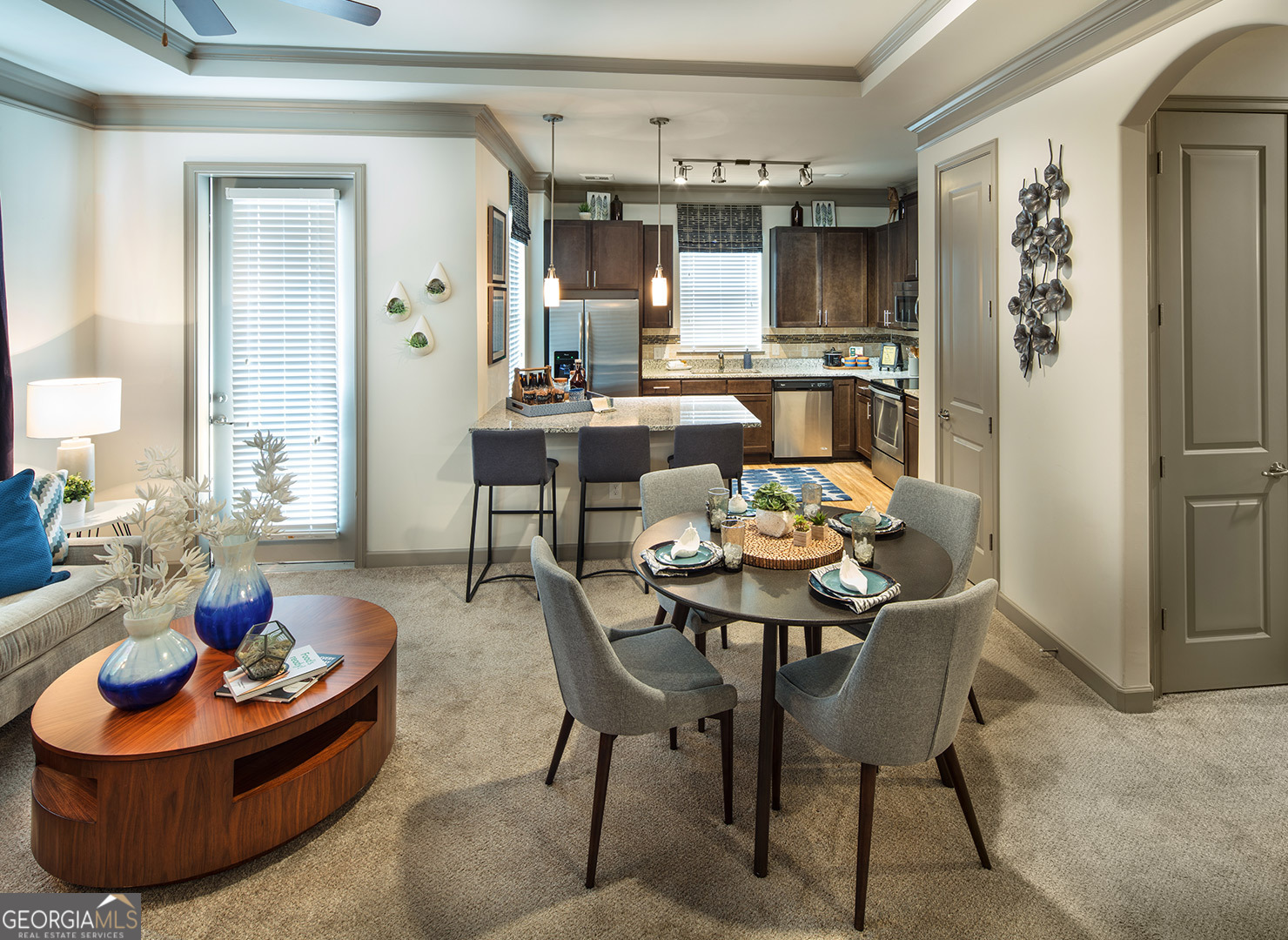3024 H Hidden Forest CT 7211