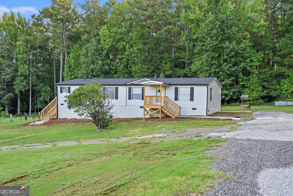 Photo of 1089 Cannon Farm Road, Oxford, GA 30054 (MLS # 10854586)
