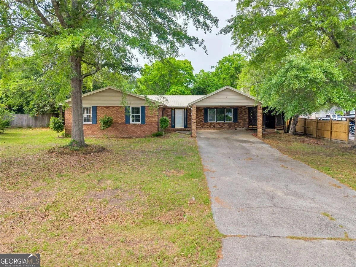 111 Weaver Road