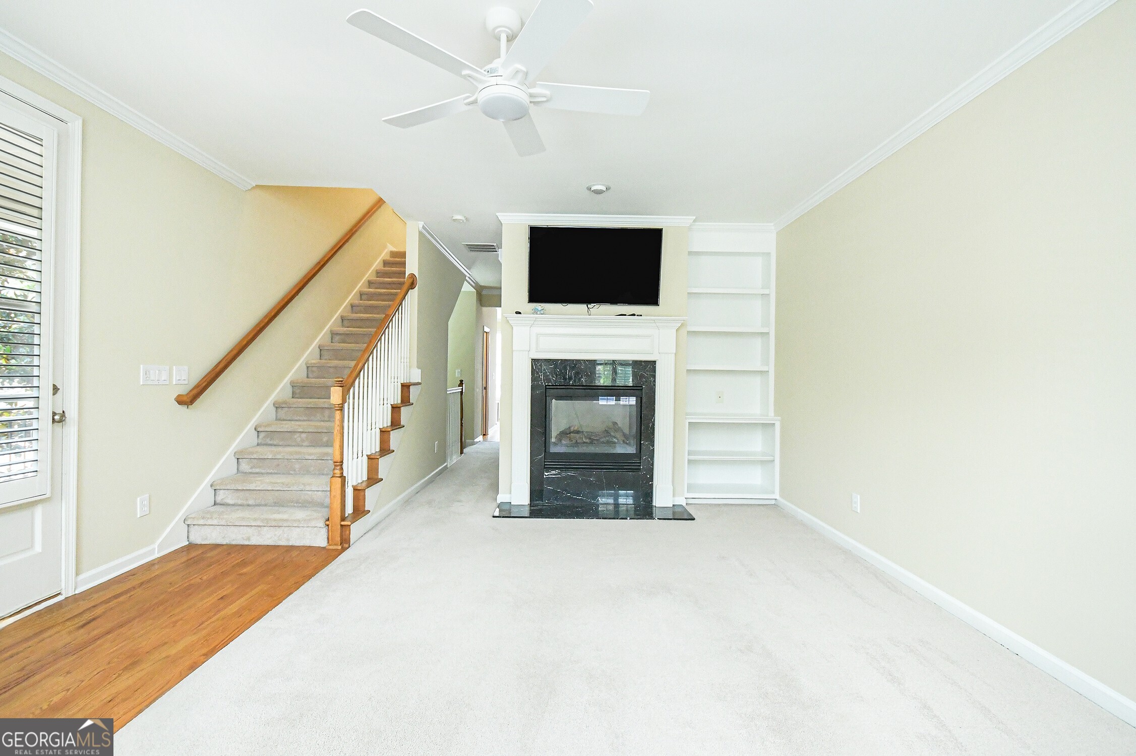 6386 Queens Court TRCE