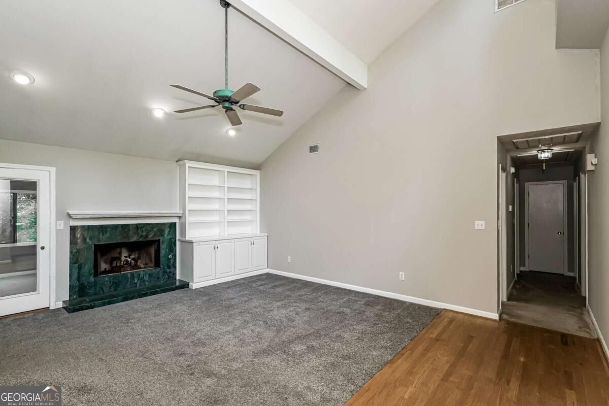 106 Pat Mell DR