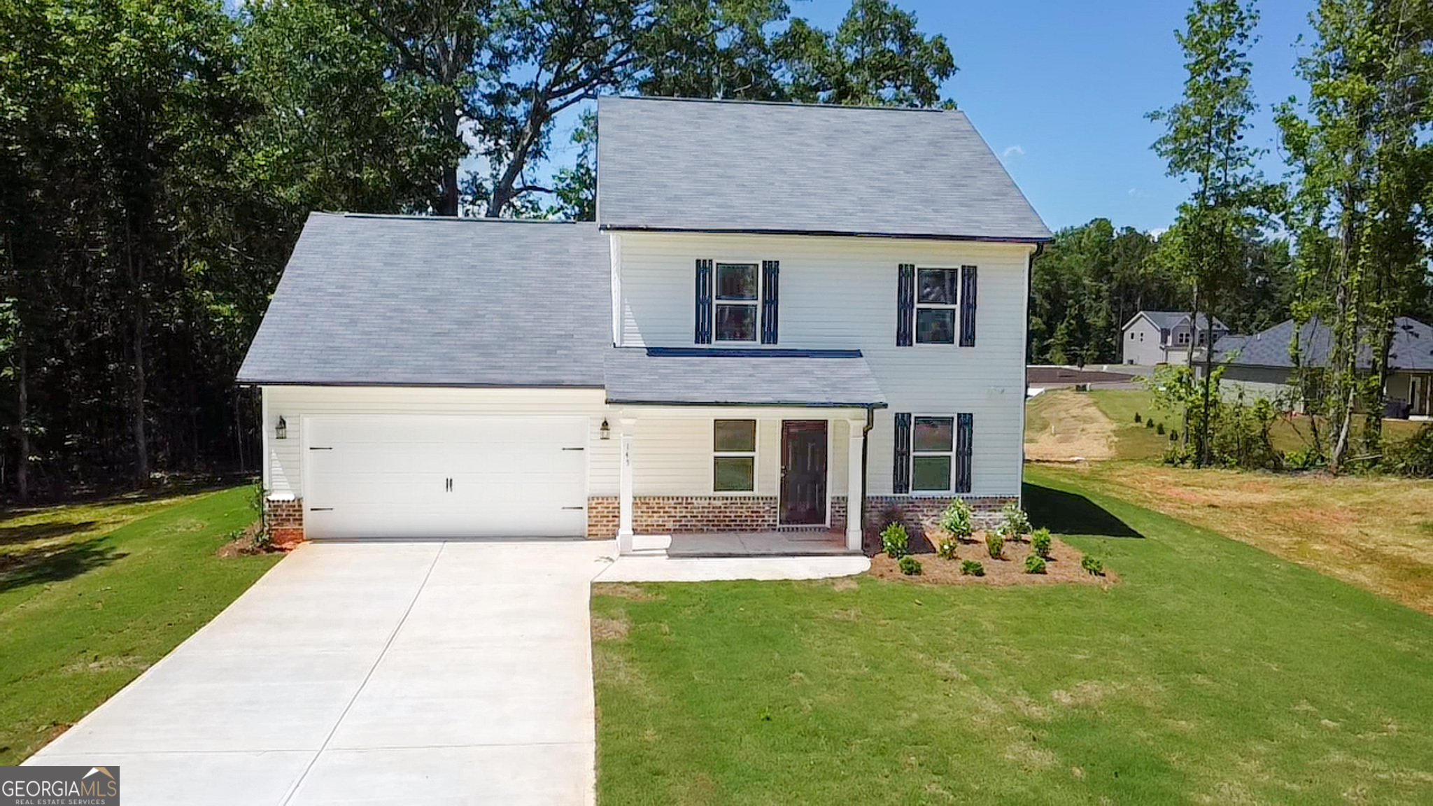 Introducing the Biltmore plan features 4 bedrooms (1 on main level), 3 full bathrooms (1 on main level), large kitchen and dining area with granite counters and LVP flooring, along with an additional bonus space that could be a great office or play room! Situated on .52 acres in great community!
