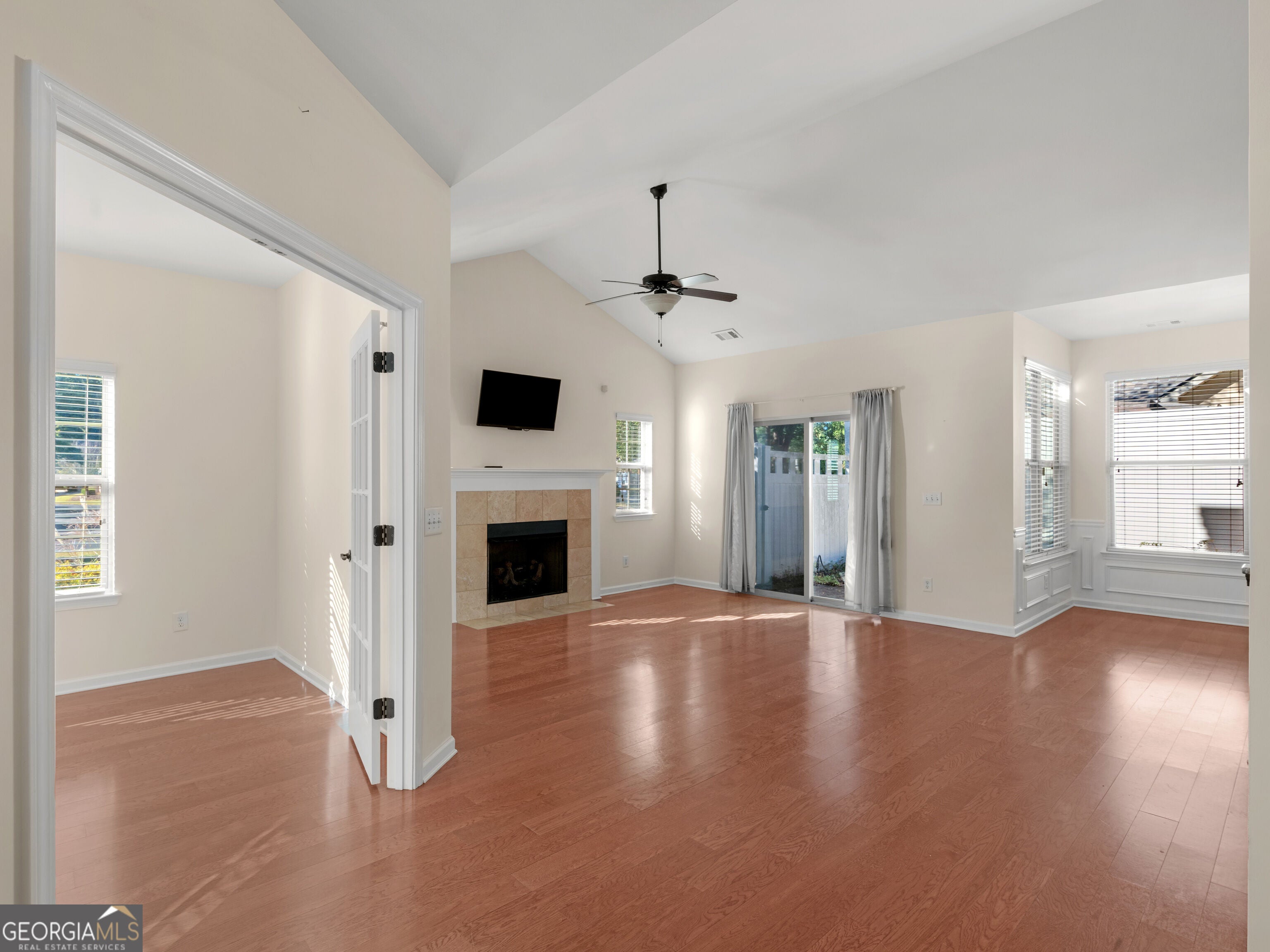 217 Fenwick CIR