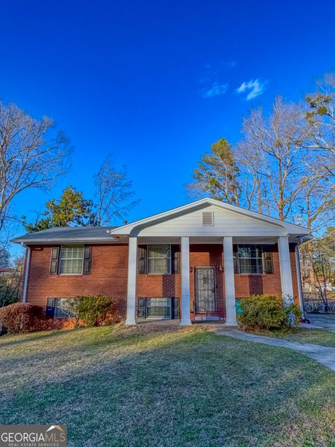 Photo of 1273 Shoreham Drive, Atlanta, GA 30349 (MLS # 10710396)