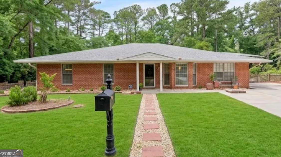 1001 Poppell Drive, Darien, GA, 31305