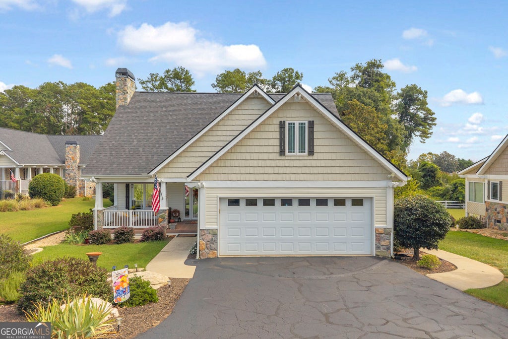 Photo of 26 Players Lane, Hartwell, GA 30643 (MLS # 10849779)