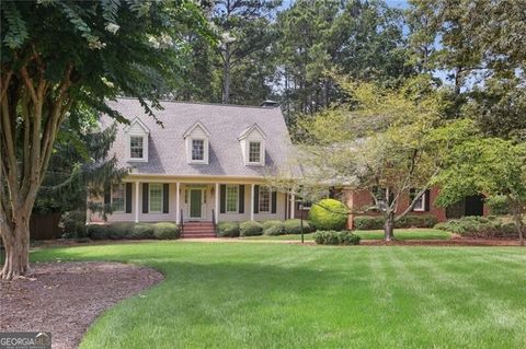 527 N Saint Marys LN NW Marietta GA 30064