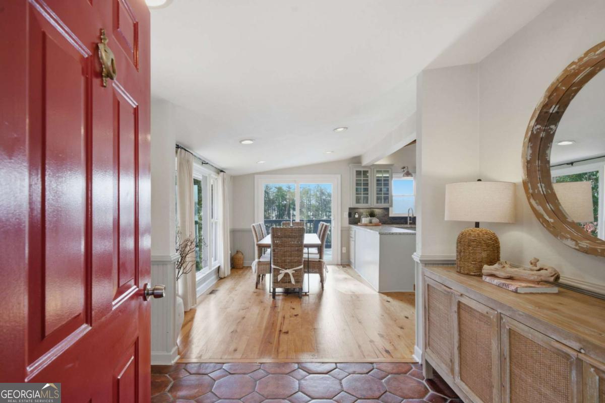 4255 Sinclair Shores RD