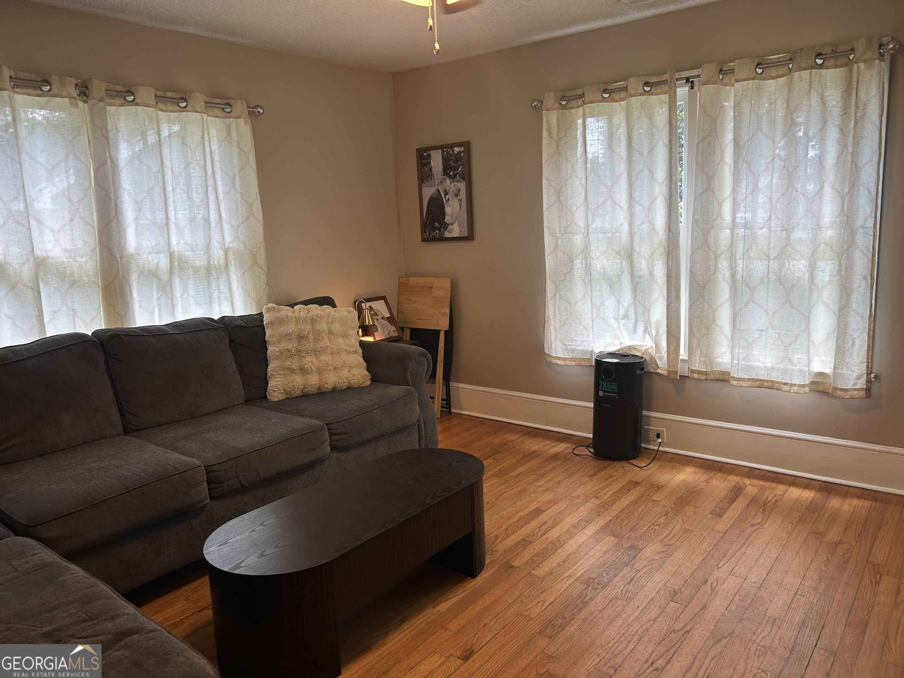 102 W Fairmount AVE